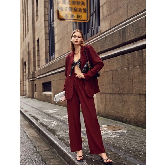 ✨LAST ONE✨Tie Front PU Leather Top - Picture 4 of 5